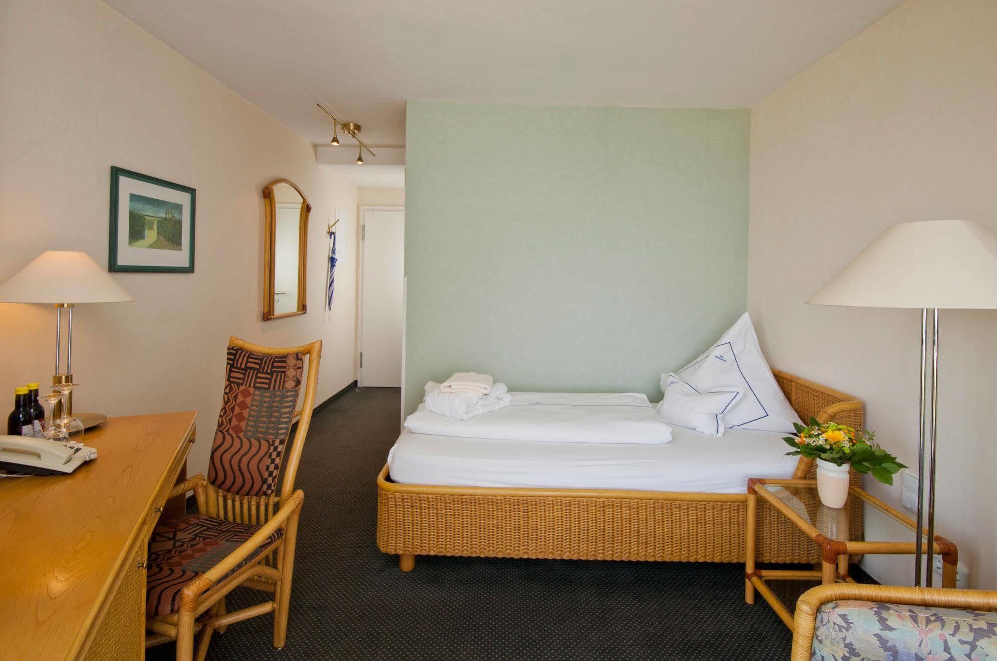 Hotel Seeschloesschen Hohwacht Εξωτερικό φωτογραφία
